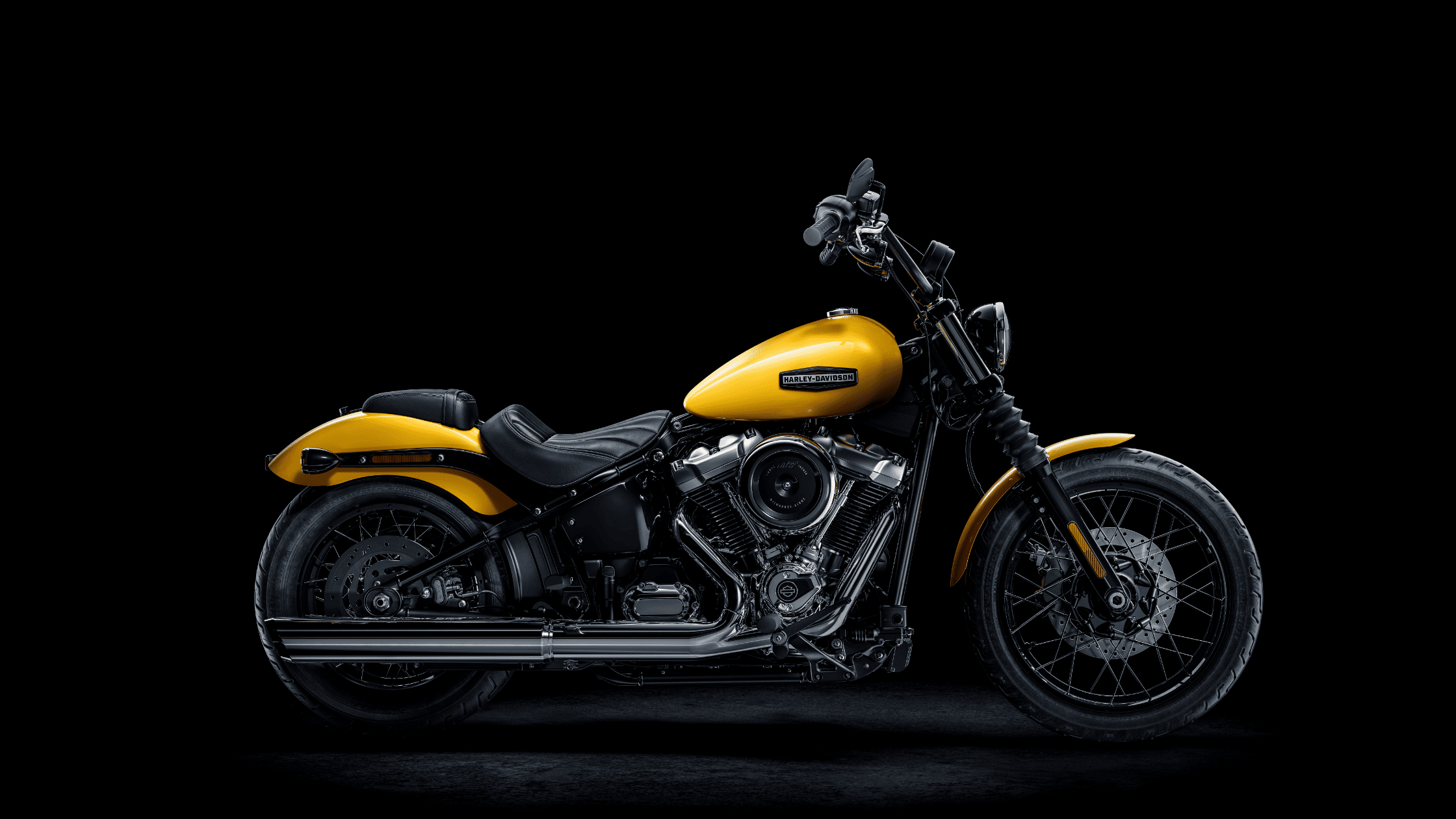 2025 Harley-Davidson® Street Bob® in Yellow – Classic Cruiser Motorcycle Near Atlanta, GA.